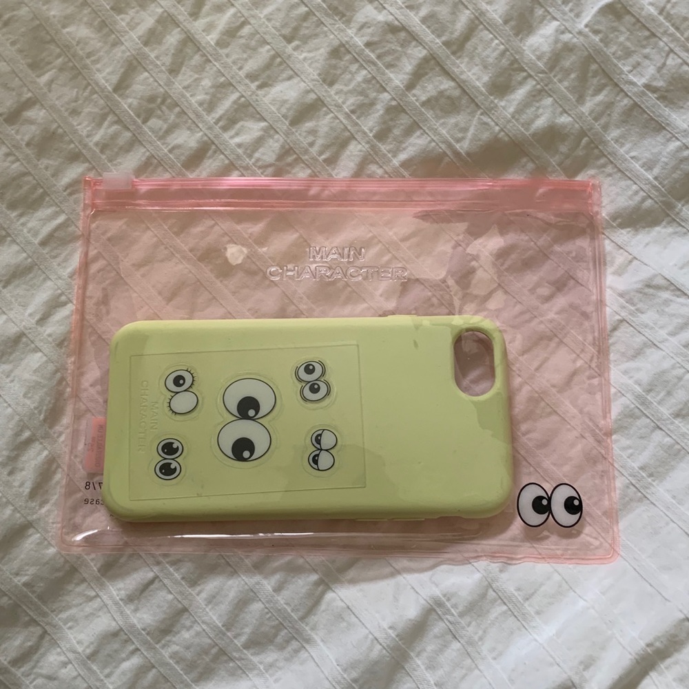 ✨3/$25✨Main Character iPhone 6/6s/7/8 Case